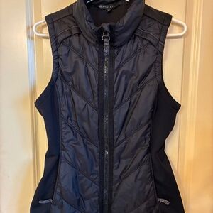 Athleta Rock Ridge puffer vest long Black Medium